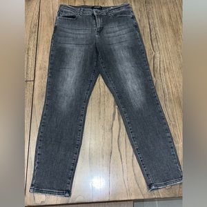Judy blue boyfriend fit jeans